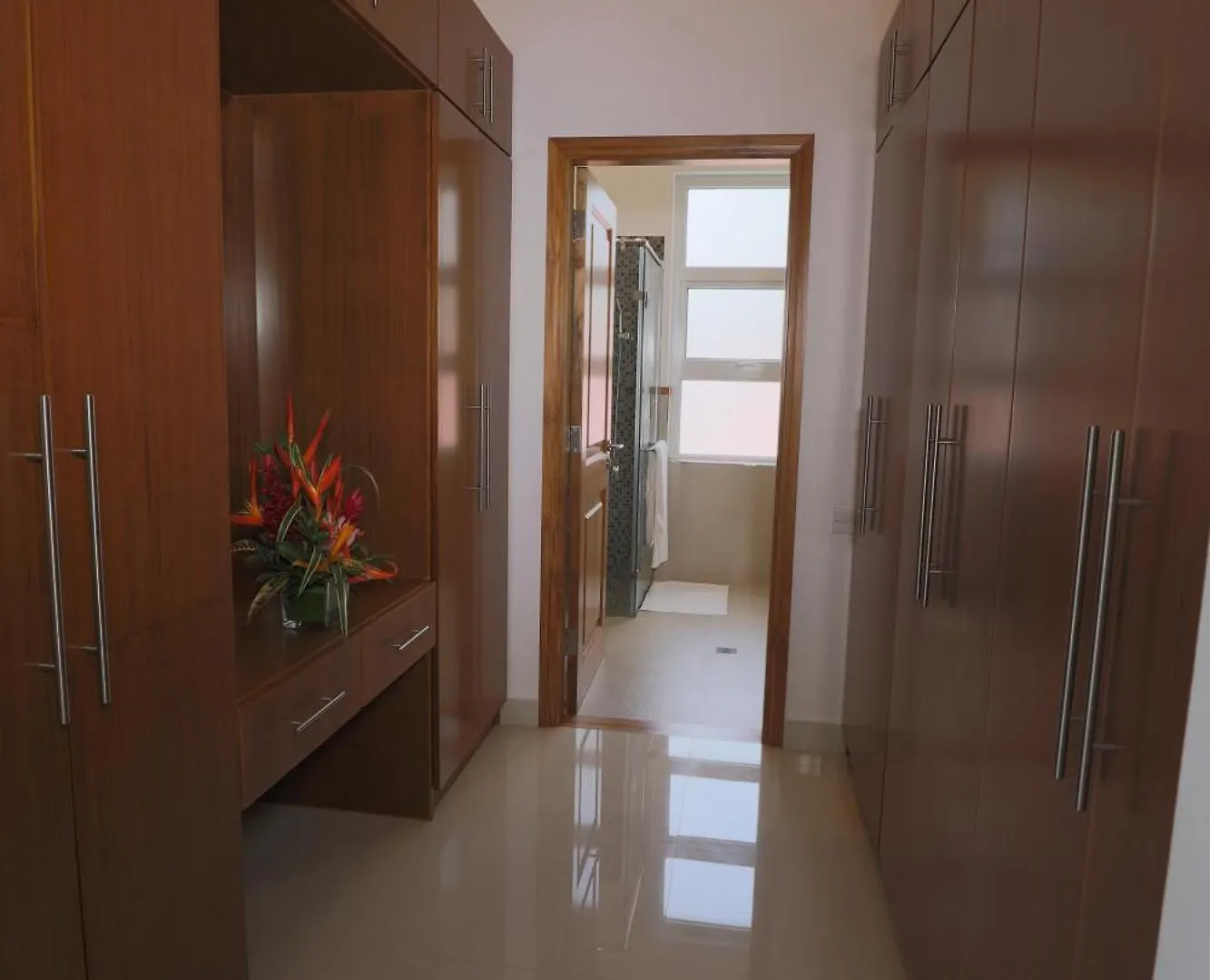Cliffhanger Villas With Private Pool Misere 0*,